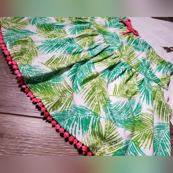 Isaac Mizrahi girl's 2 piece tropical skorts set, graphic tee Size 5/6 - Picture 8 of 12